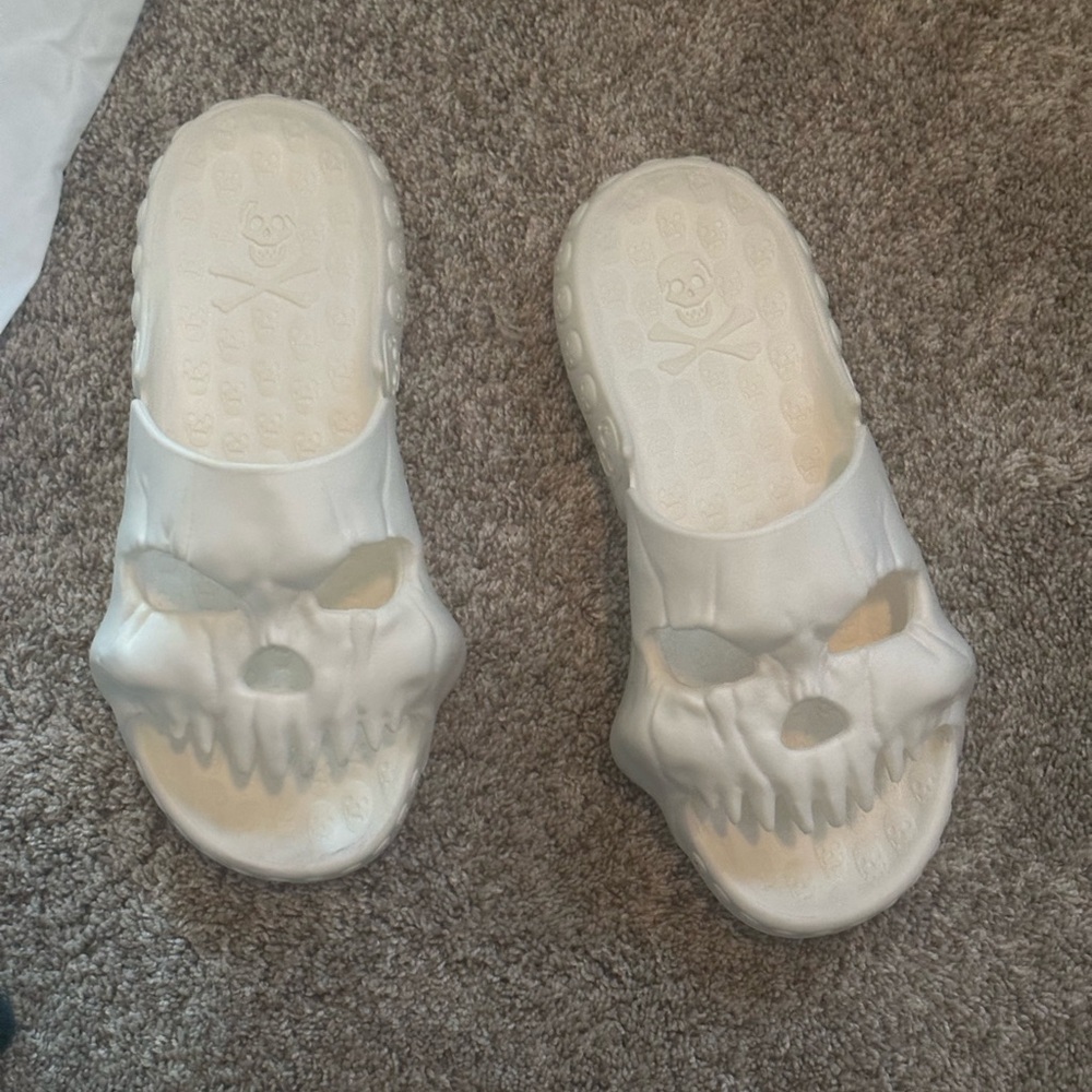 Skull Slide Sandals - White
